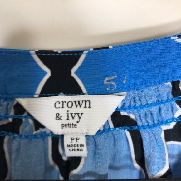 Lot Of 2 Crown & Ivy Women’s  Blouse Tops Size Xs pp - Picture 4 of 11